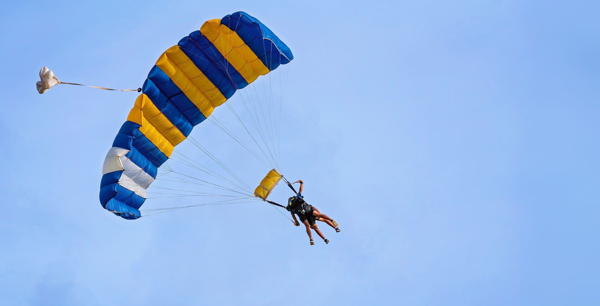 Read more about the article The Science Behind Skydiving and Mental Resilience